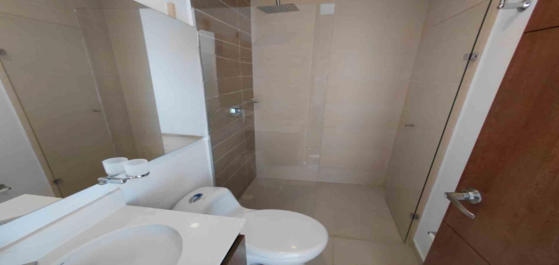 Apartamento en arriendo en El Poblado, Medellín · foto 13 de 17
