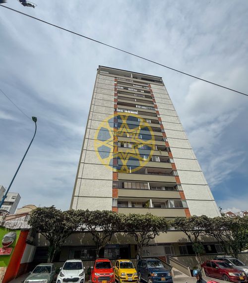 Apartamento de 5 alcobas en venta en Mejoras Publicas, Bucaramanga, 207 m² · foto 2 de 13