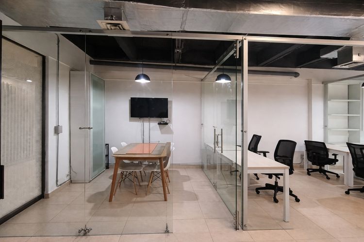 Oficina en arriendo en El Poblado, Medellín, 52 m² · foto 5 de 14