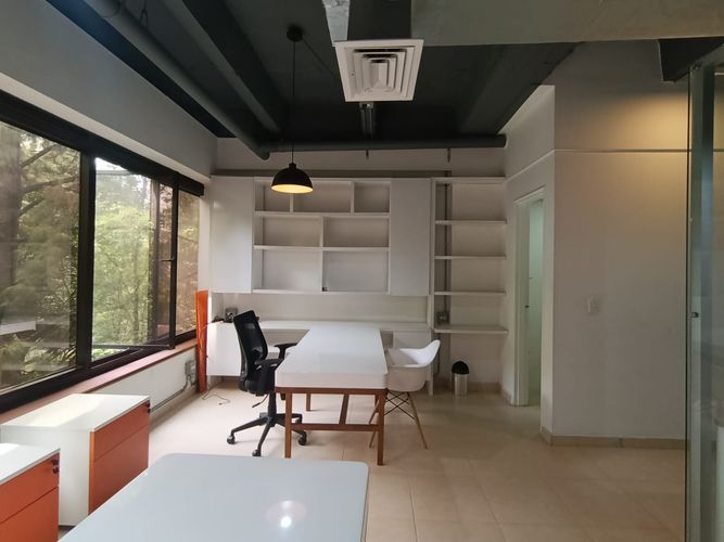 Oficina en arriendo en El Poblado, Medellín, 52 m² · foto 9 de 14