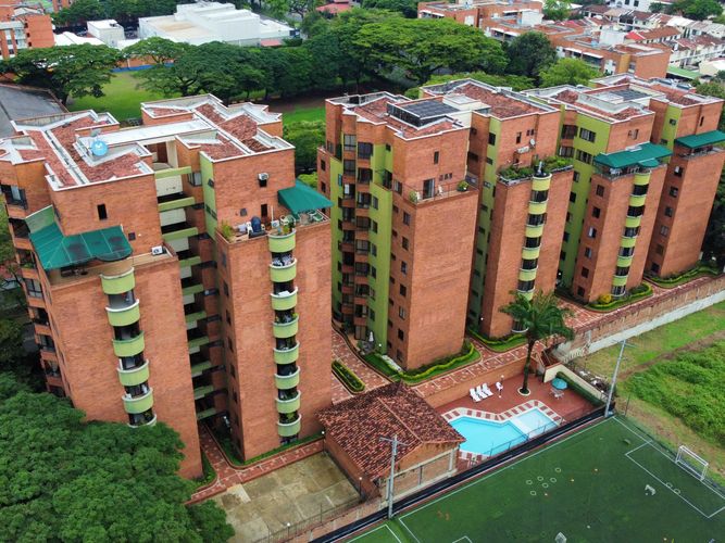 Apartamento de 4 alcobas en venta en Santa Anita, Cali, 117 m² · foto 6 de 24