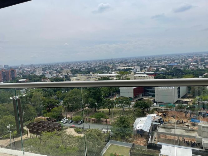 Apartamento en venta en Santa Isabel, Cali · foto 2 de 24