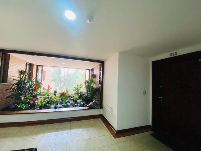 Apartamento en venta en El Refugio, Bogotá · foto 2 de 24