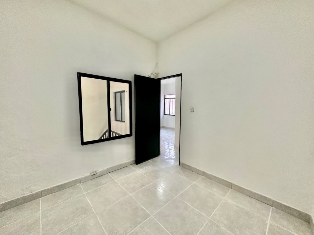 Apartamento en venta en Jardin Botanico, Medellín · foto 14 de 24
