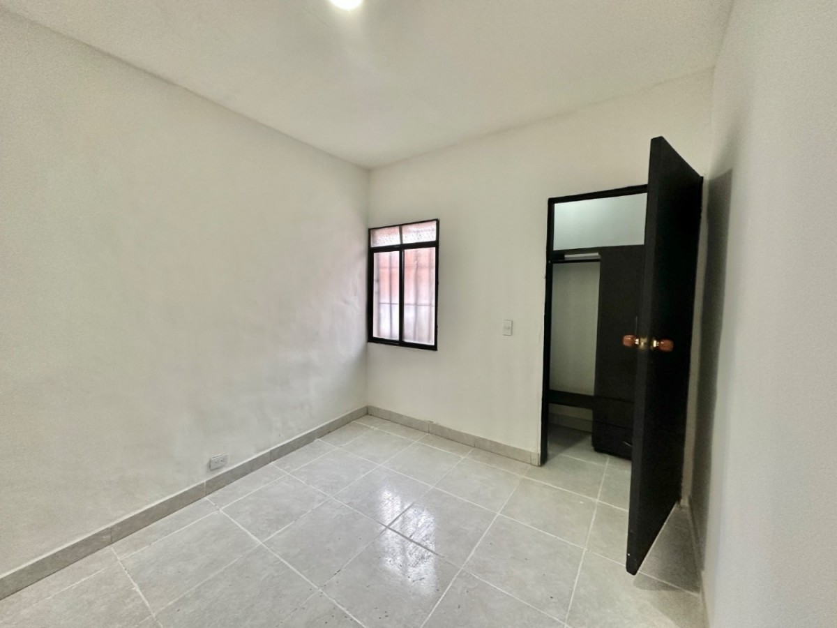 Apartamento en venta en Jardin Botanico, Medellín · foto 15 de 24