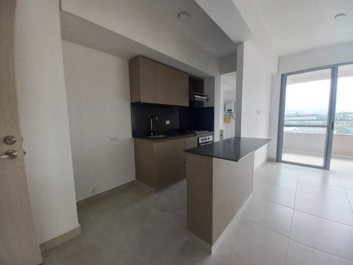 Apartamento en arriendo en Loma Del Esmeraldal, Envigado · foto 5 de 12