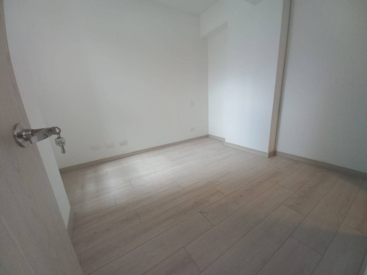 Apartamento en arriendo en Loma Del Esmeraldal, Envigado · foto 12 de 12