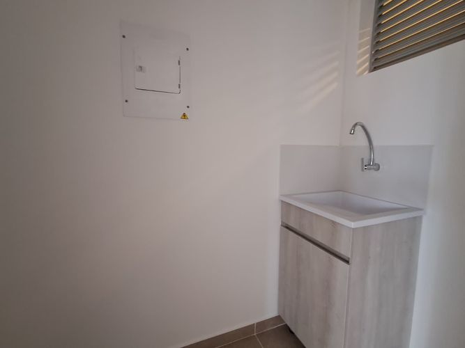 Apartamento de 2 alcobas en arriendo en El Poblado, Medellín, 95 m² · foto 7 de 20