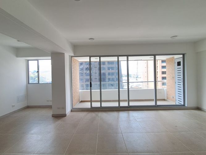 Apartamento de 2 alcobas en arriendo en El Poblado, Medellín, 95 m² · foto 8 de 20