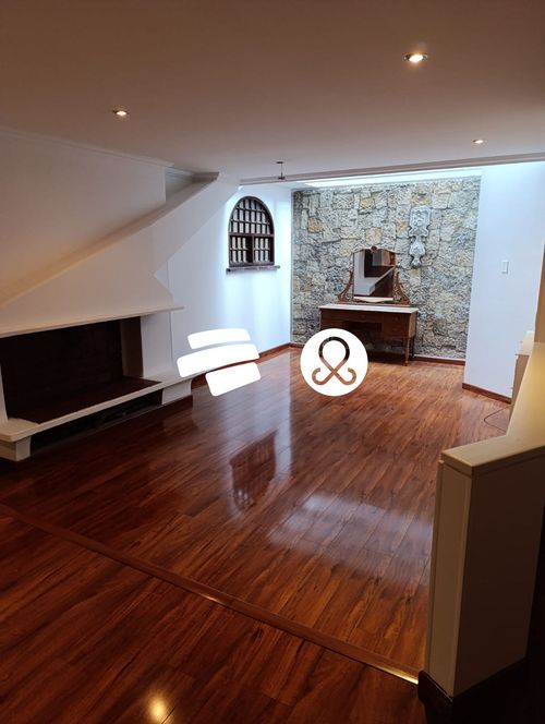 Apartamento de 3 alcobas en venta en Chicó Navarra, Bogotá, 291 m² · foto 5 de 10