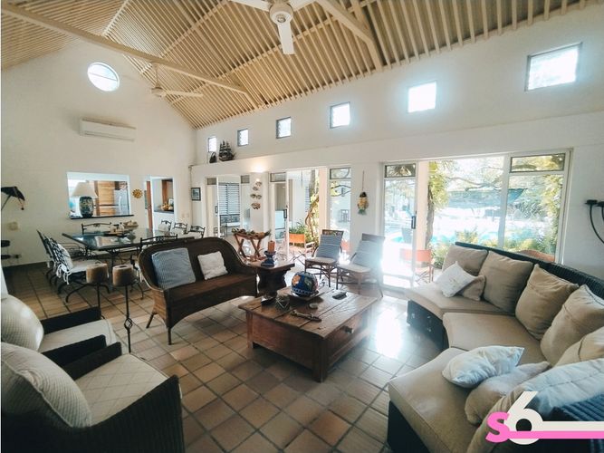 Casa de 5 alcobas en venta en Las Palmas, Ricaurte, 550 m² · foto 2 de 22