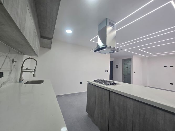 Apartamento de 3 alcobas en arriendo en Belén, Medellín, 110 m² · foto 8 de 17