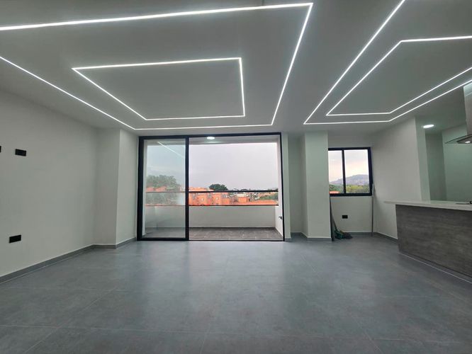 Apartamento de 3 alcobas en arriendo en Belén, Medellín, 110 m² · foto 3 de 17