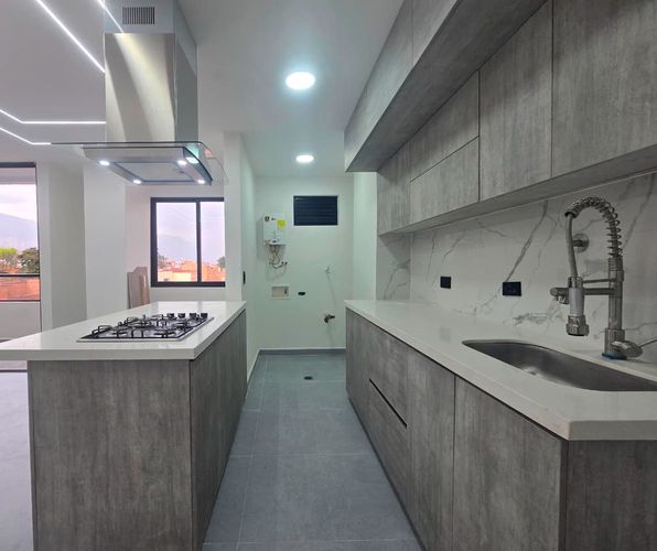 Apartamento de 3 alcobas en arriendo en Belén, Medellín, 110 m² · foto 9 de 17