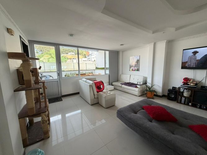Apartamento de 2 alcobas en venta en San Cancio, Manizales, 90 m² · foto 3 de 14