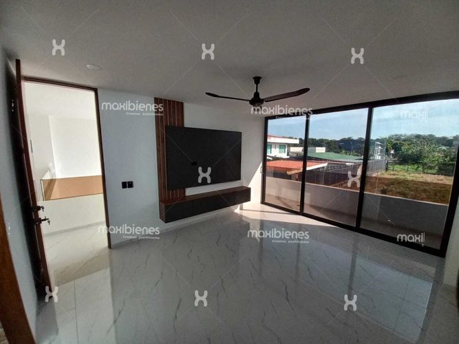 Casa de 4 alcobas en venta en El Salvador, Apartado, 240 m² · foto 7 de 24