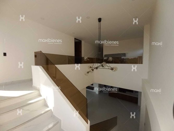 Casa de 4 alcobas en venta en El Salvador, Apartado, 240 m² · foto 15 de 24