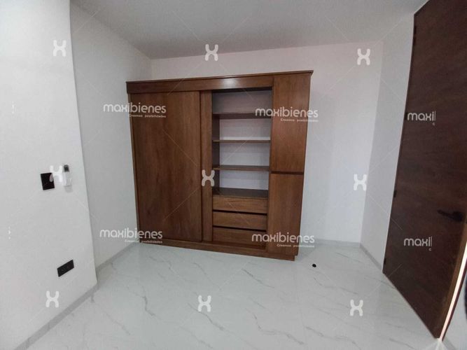 Casa de 4 alcobas en venta en El Salvador, Apartado, 240 m² · foto 19 de 24