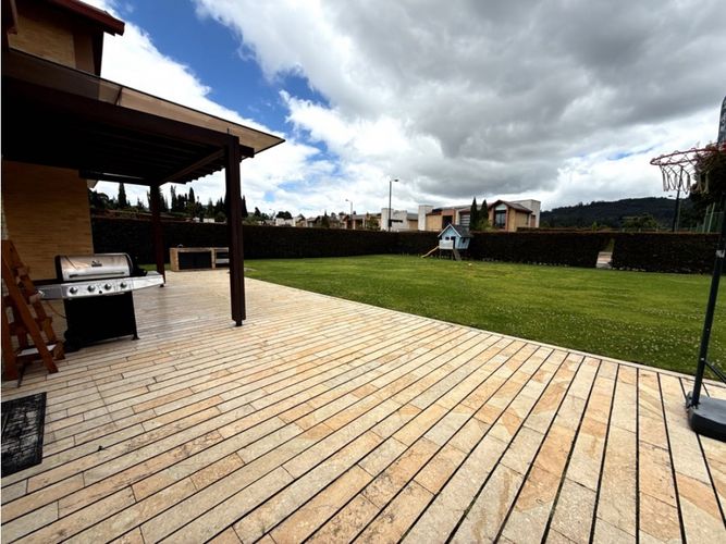 Casa de 4 alcobas en venta en Hatogrande, Sopó, 368 m² · foto 19 de 24