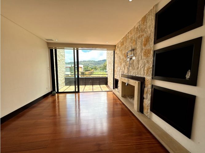 Casa de 4 alcobas en venta en Hatogrande, Sopó, 368 m² · foto 21 de 24