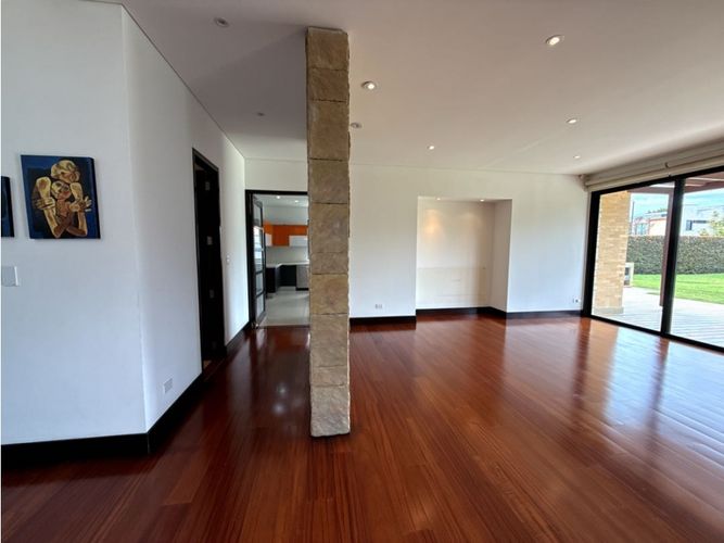 Casa de 4 alcobas en arriendo en Aposentos, Sopó, 368 m² · foto 10 de 24