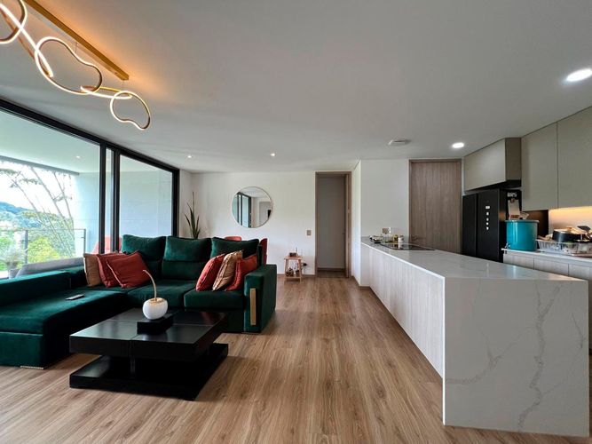 Apartamento de 2 alcobas en venta en La Convencion, Rionegro, 104 m² · foto 2 de 13