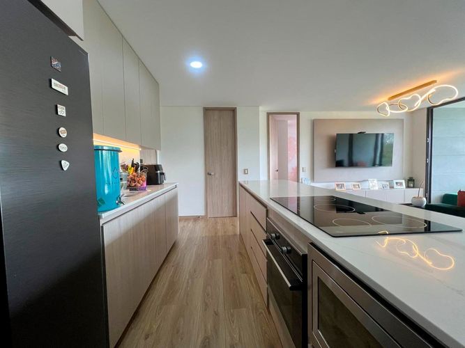 Apartamento de 2 alcobas en venta en La Convencion, Rionegro, 104 m² · foto 6 de 13