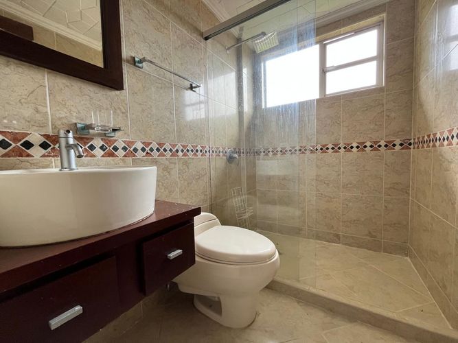 Casa de 5 alcobas en venta en Escobero, Envigado, 340 m² · foto 19 de 20
