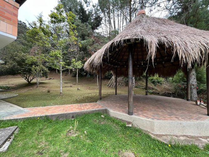 Casa de 5 alcobas en venta en Escobero, Envigado, 340 m² · foto 20 de 20