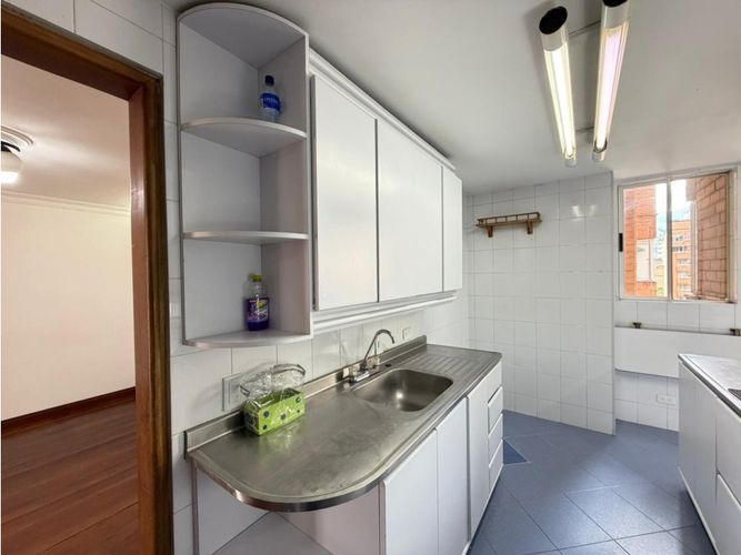 Apartamento en venta en Laureles, Medellín · foto 18 de 24