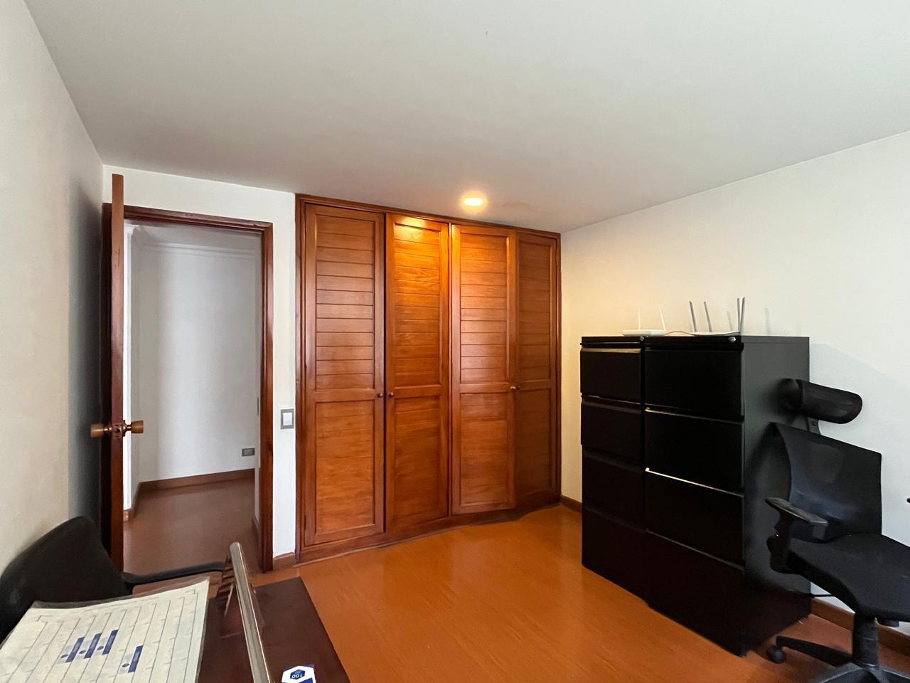 Apartamento en venta en Chicó Navarra, Bogotá · foto 6 de 12