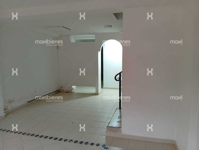 Casa de 5 alcobas en arriendo en Ortiz, Apartado, 100 m² · foto 2 de 13