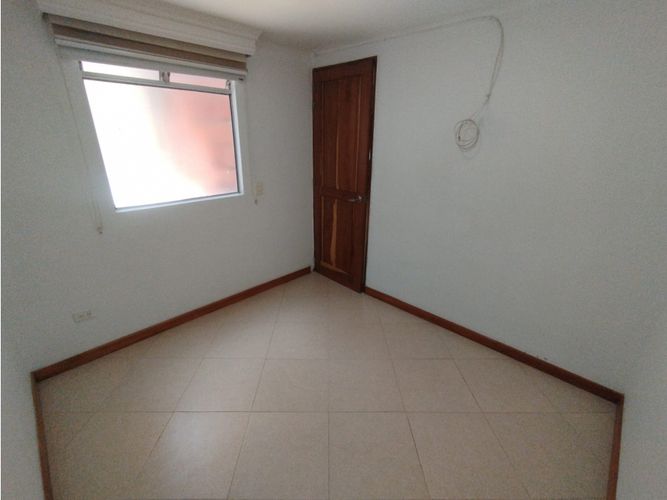 Casa de 5 alcobas en venta en Potrerito, Bello, 41 m² · foto 16 de 24