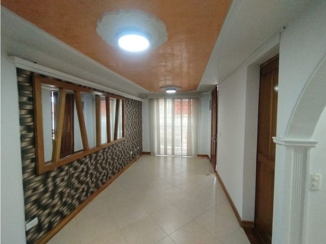 Casa de 5 alcobas en venta en Potrerito, Bello, 41 m² · foto 17 de 24