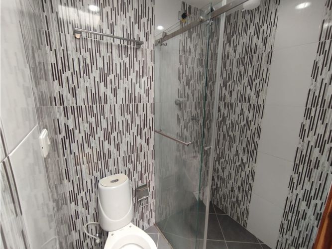 Casa de 5 alcobas en venta en Potrerito, Bello, 41 m² · foto 23 de 24