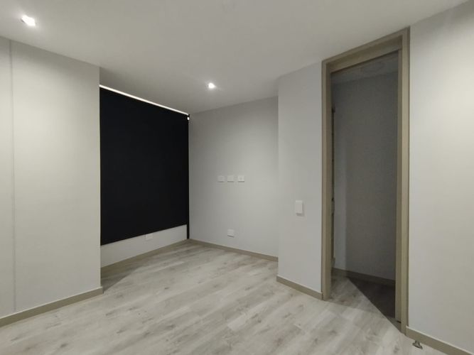 Apartamento de 3 alcobas en arriendo en El Poblado, Medellín, 148 m² · foto 3 de 20