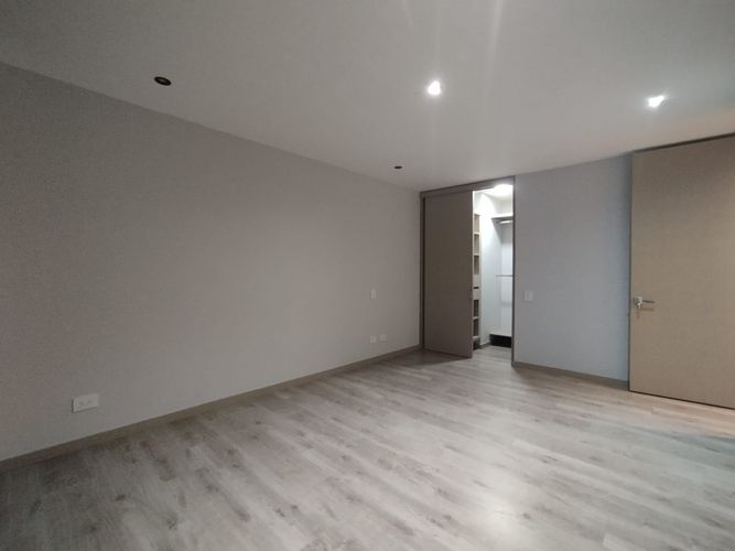 Apartamento de 3 alcobas en arriendo en El Poblado, Medellín, 148 m² · foto 4 de 20