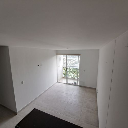Apartamento de 2 alcobas en venta en El Palenque, Girón, 48 m² · foto 2 de 21