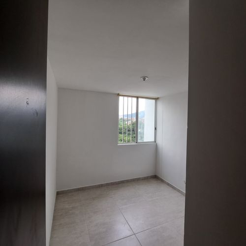 Apartamento de 2 alcobas en venta en El Palenque, Girón, 48 m² · foto 10 de 21