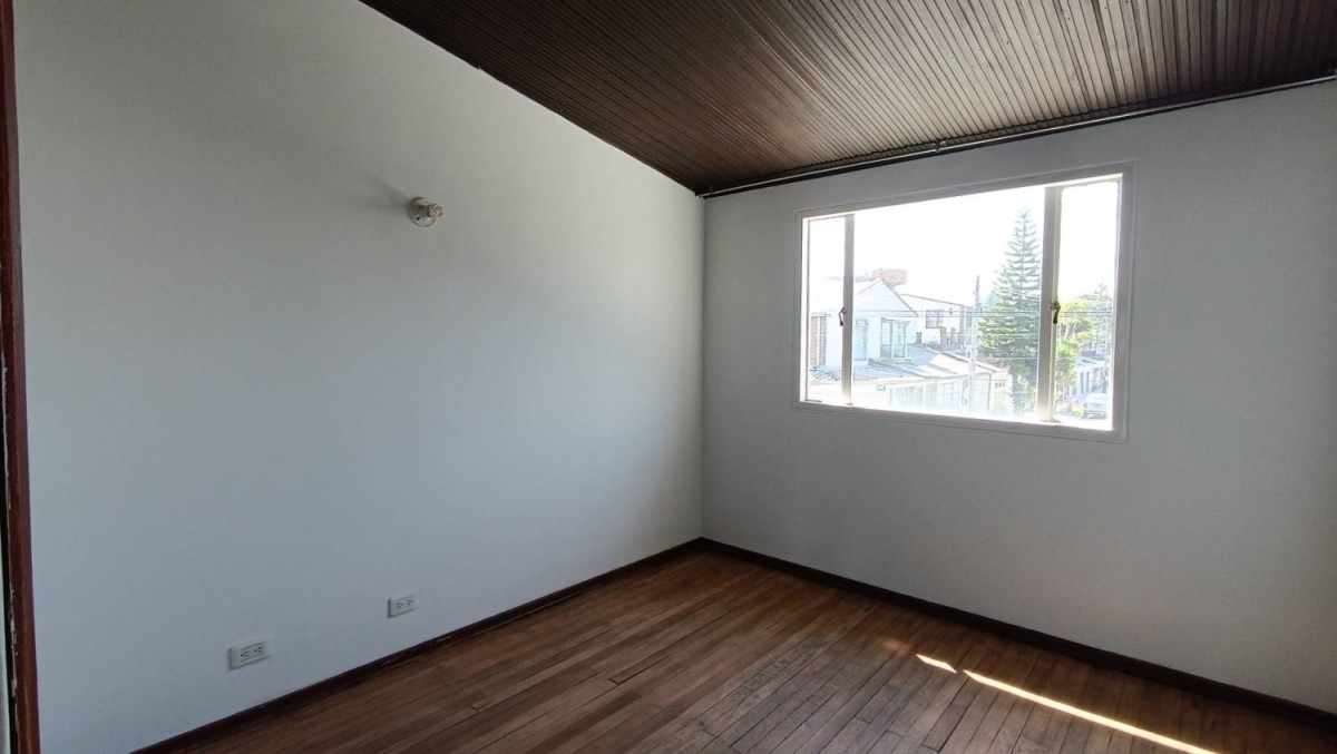 Casa en venta en Los Andes, Bogotá · foto 12 de 24