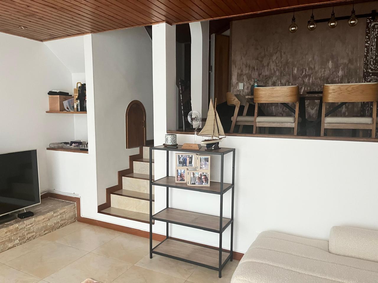 Casa en venta en Chicó Navarra, Bogotá · foto 3 de 10