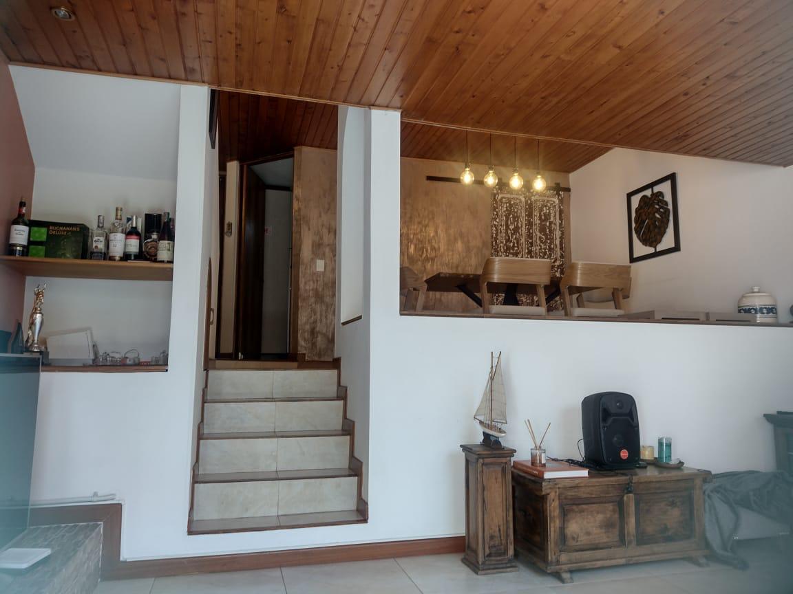 Casa en venta en Chicó Navarra, Bogotá · foto 4 de 10