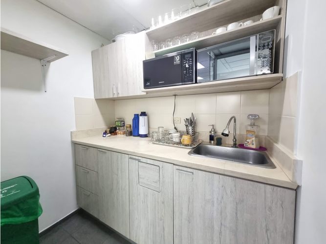 Oficina en venta en La Aguacatala, Medellín, 40 m² · foto 4 de 10