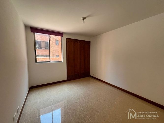 Apartamento de 3 alcobas en venta en Laureles, Medellín, 110 m² · foto 13 de 18