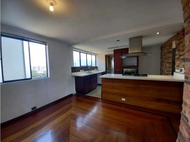 Apartamento de 2 alcobas en arriendo en Milla De Oro, Medellín, 183 m² · foto 12 de 22