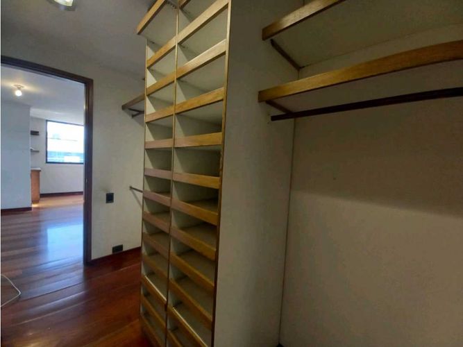 Apartamento de 2 alcobas en arriendo en Milla De Oro, Medellín, 183 m² · foto 18 de 22