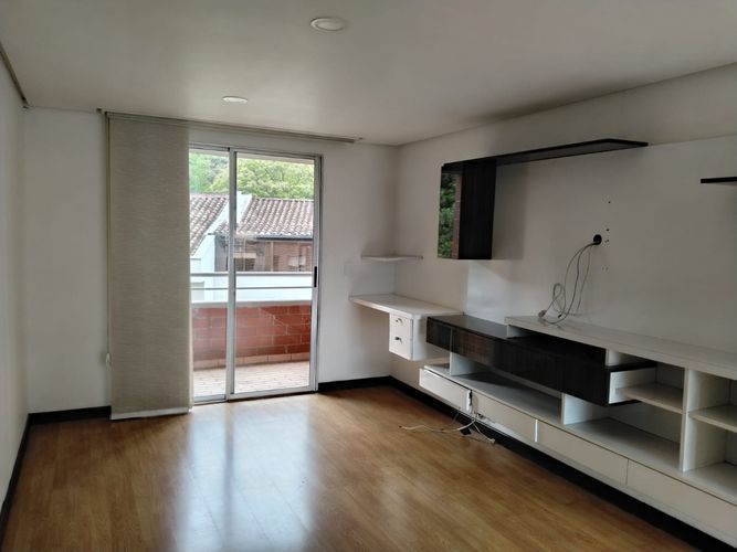 Apartamento de 3 alcobas en arriendo en El Poblado, Medellín, 124 m² · foto 9 de 17
