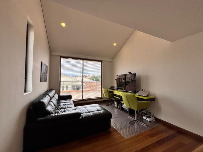 Casa de 4 alcobas en venta en Siberia, Cota, 254 m² · foto 2 de 22