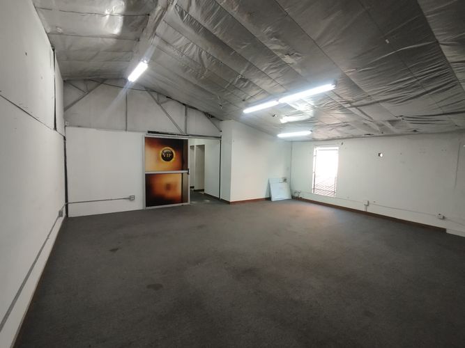 Bodega en arriendo en San Diego, Medellín, 110 m² · foto 7 de 24