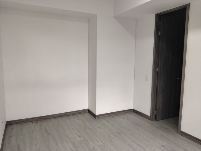 Apartamento de 3 alcobas en arriendo en La Florida, Medellín, 76 m² · foto 2 de 19